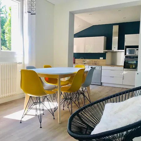 La Maison Champollion * אלבי